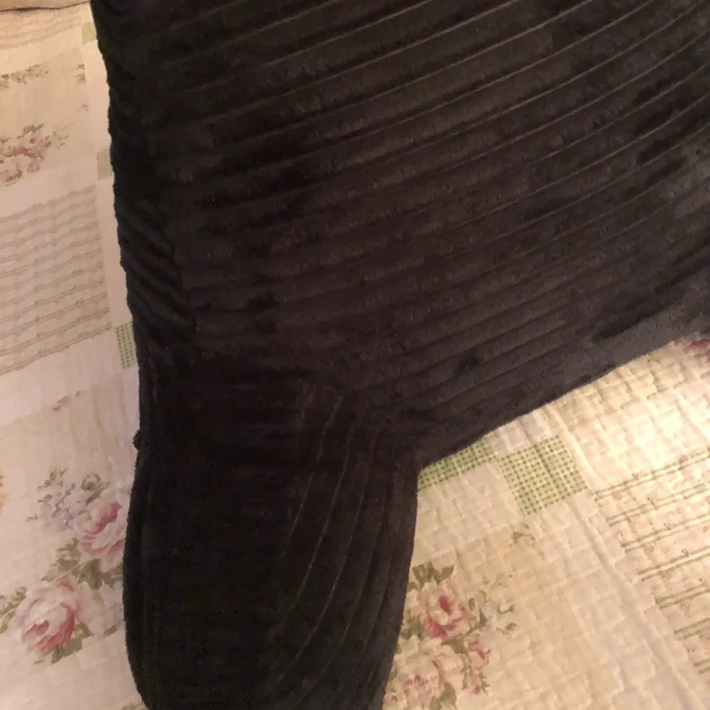 Nestl Reading Pillow for Sitting Up in any place.